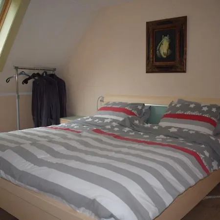 Kasteelhoeve-dussen Bed & Breakfast Dussen