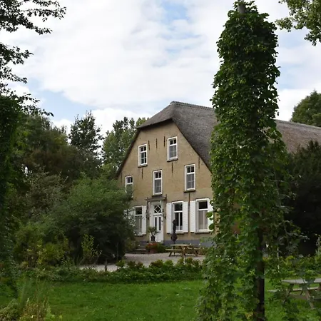 Couette-café Kasteelhoeve-dussen