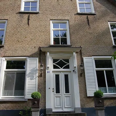 Kasteelhoeve-dussen Couette-café 3*