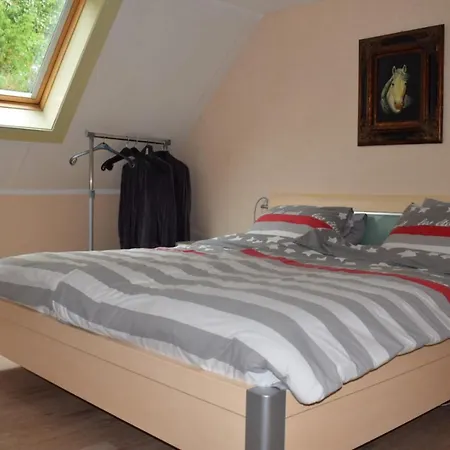 Kasteelhoeve-dussen Bed & Breakfast Dussen