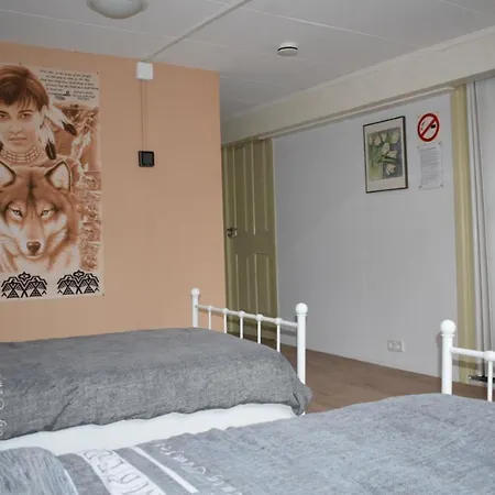 Kasteelhoeve-dussen Bed & Breakfast