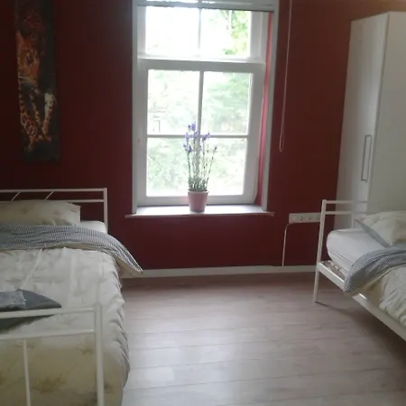 Bed & Breakfast Kasteelhoeve-dussen 3*