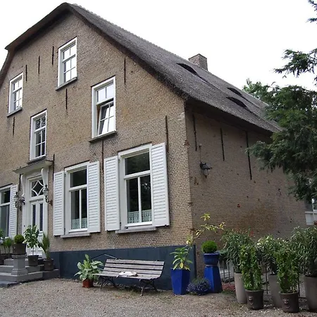 Kasteelhoeve-dussen 3* Dussen