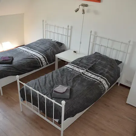 Kasteelhoeve-dussen Bed & Breakfast Dussen