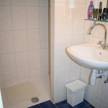 Kasteelhoeve-dussen Bed & Breakfast Dussen