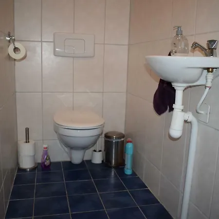 Bed & Breakfast Kasteelhoeve-dussen 3*